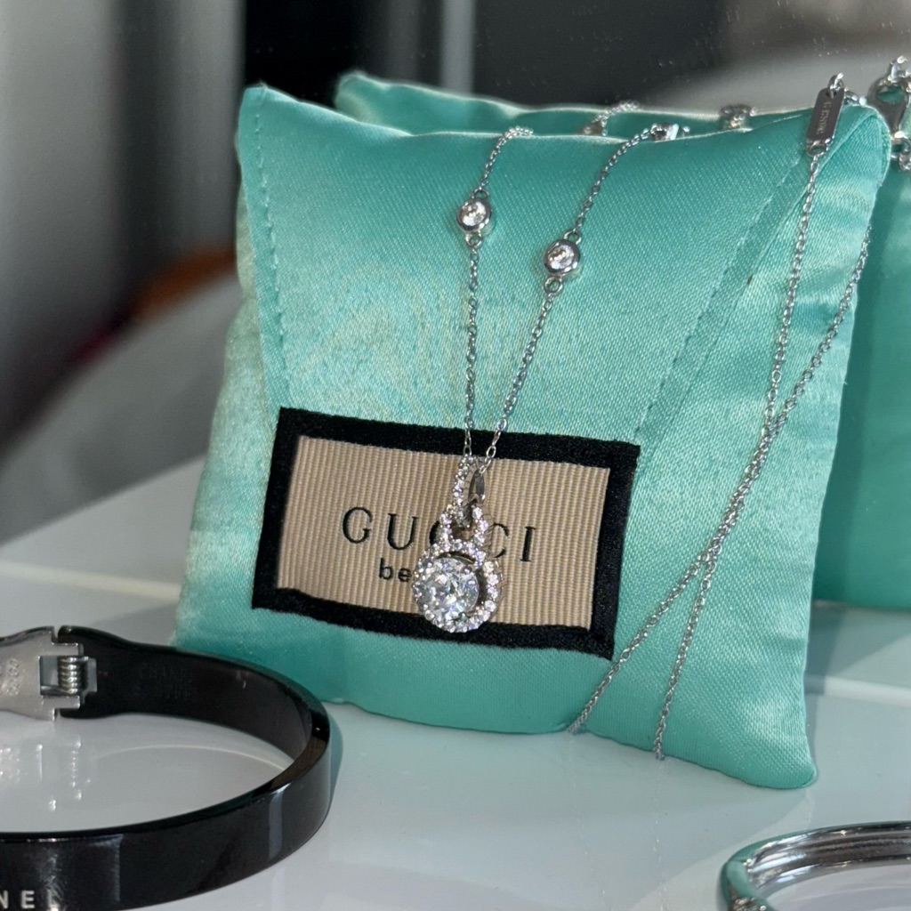 Silver Pendant Necklace
